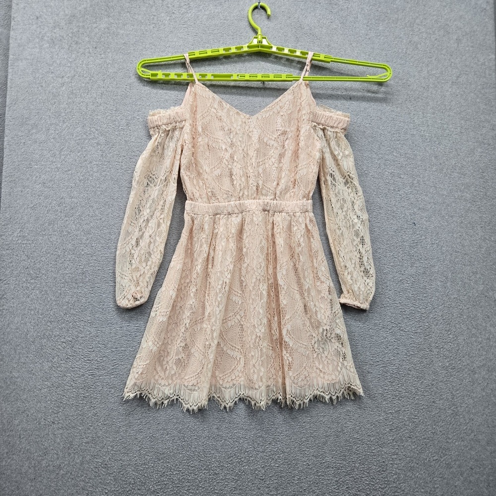 Bebe Women Dress S Pink Mia Long Sleeve Cold Shoulder Mini Lace Coquettecore NWT